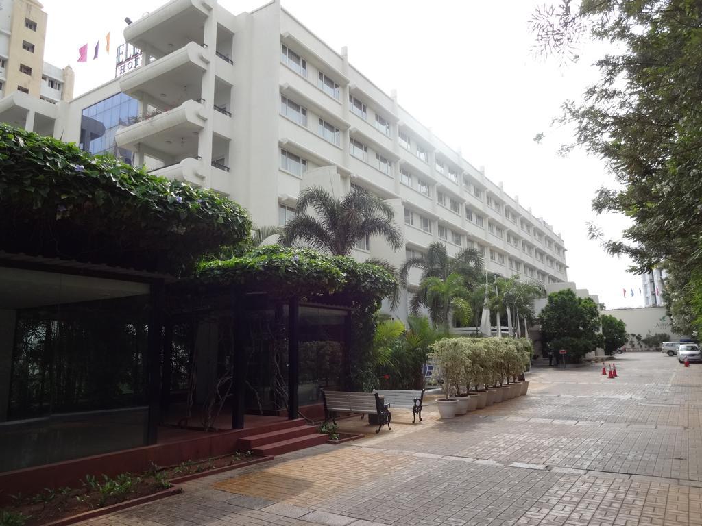 Ellaa Hotel Gachibowli Hajdarábád Exteriér fotografie